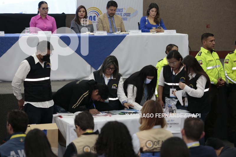 UIO-INAGURACION-VOTACIONES-CNE