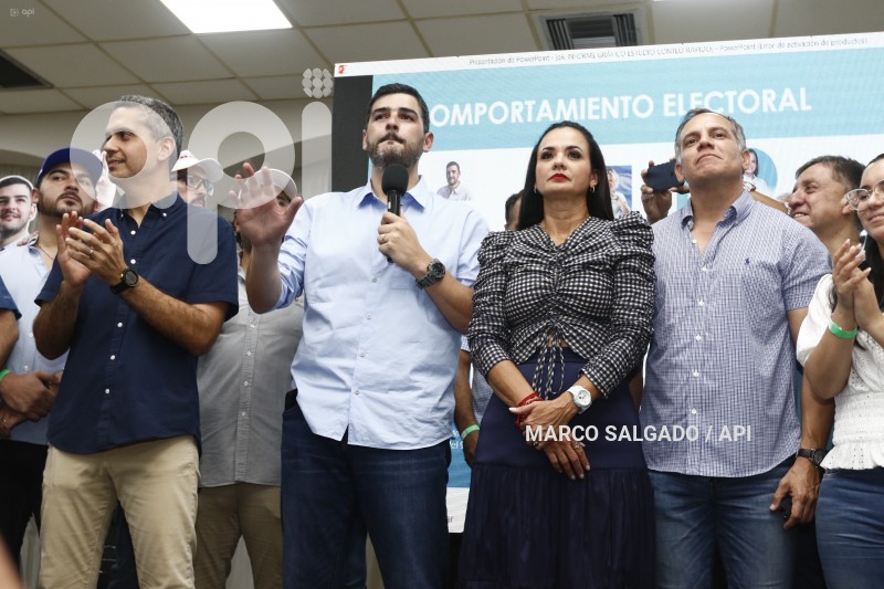SUFRAGIO-2023-ALVAREZ-AGUIÑAGA