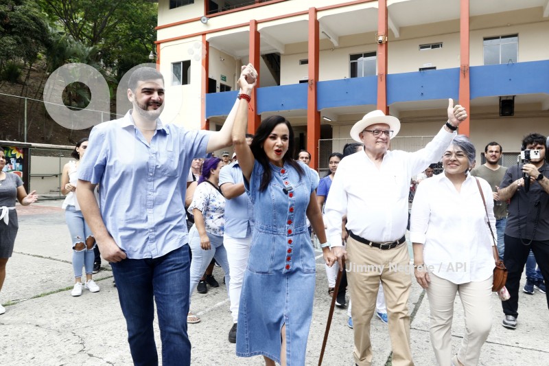 SUFRAGIO-AQUILES-ALVAREZ-AGUIÑAGA
