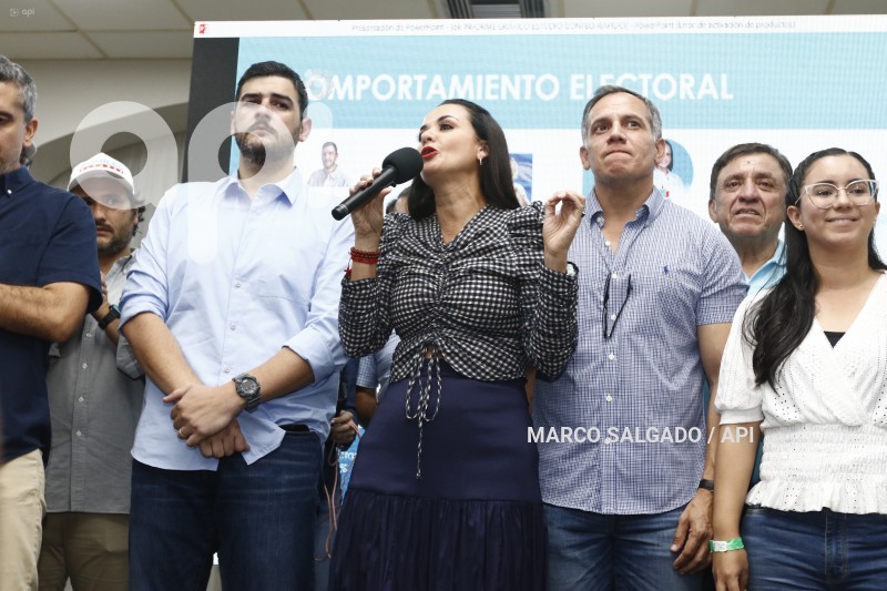SUFRAGIO-2023-ALVAREZ-AGUIÑAGA
