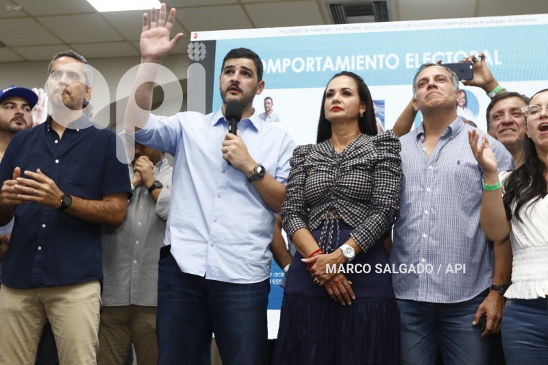 SUFRAGIO-2023-ALVAREZ-AGUIÑAGA