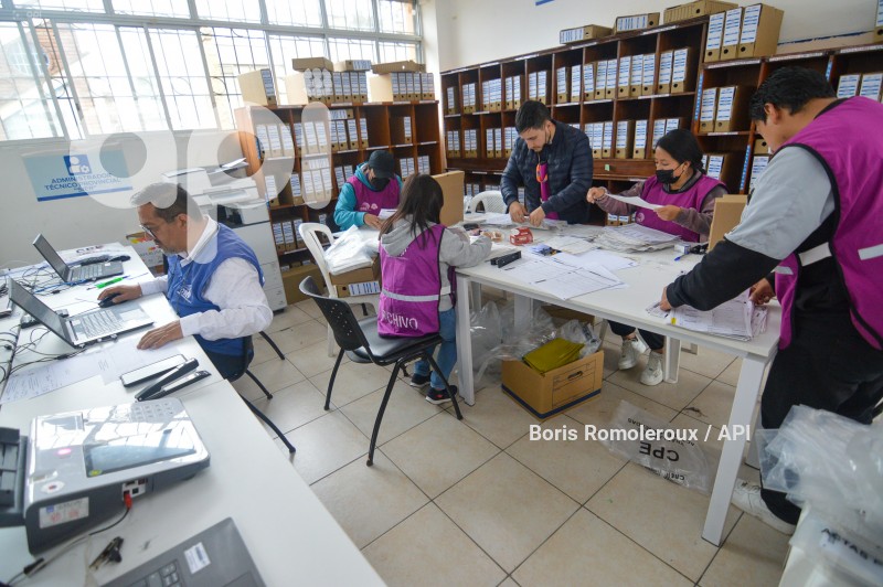 CUENCA-CNE -MATERIAL ELECTORAL
