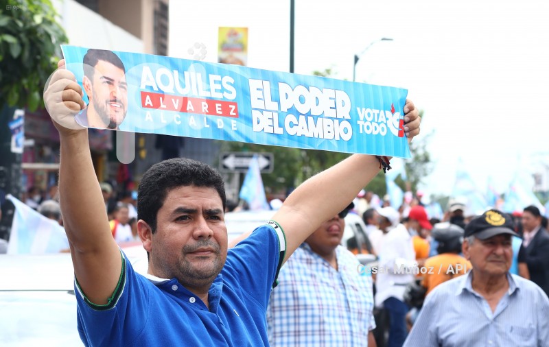 GYE-CARAVANA TRIUNFO