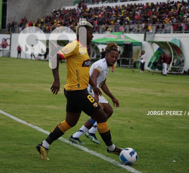 FBL-LIGAPRO-BET-593-MUSHUC-RUNA-BARCELONA-