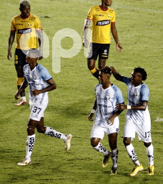 FBL-NOCHE DEL CITY