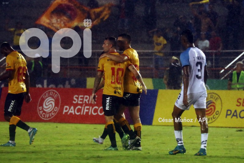 FBL-NOCHE DEL CITY