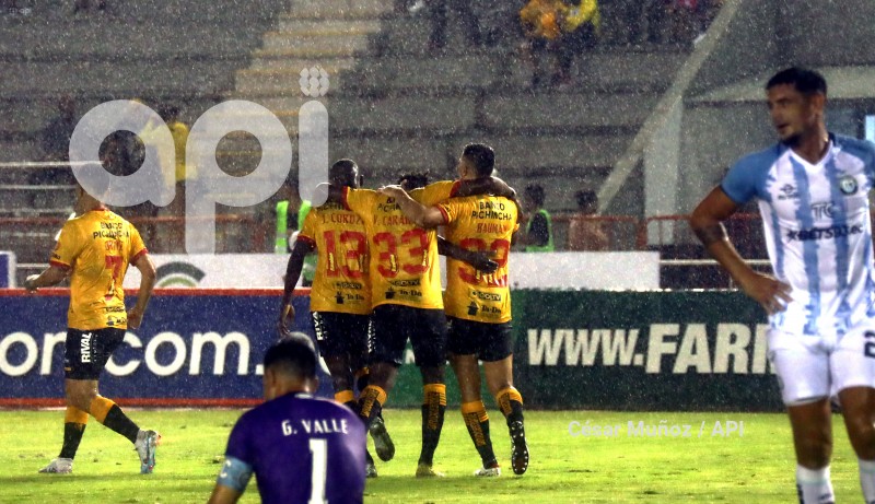 FBL-NOCHE DEL CITY