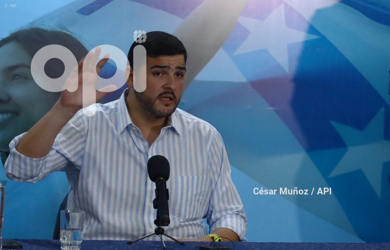 GYE-AQUILES ALVAREZ