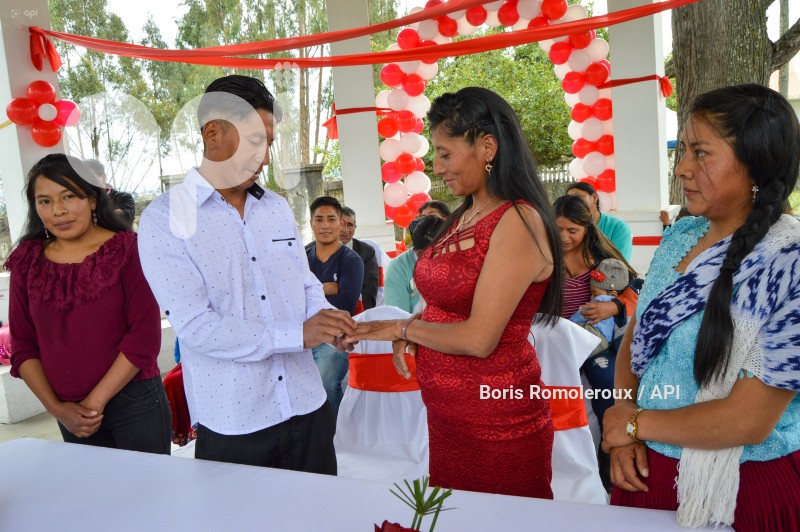 CUENCA-MATRIMONIOS EN SAN VALENTIN