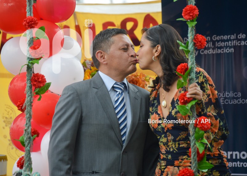 CUENCA-MATRIMONIOS EN SAN VALENTIN