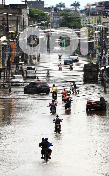 GYE-INUNDACIONES LLUVIA