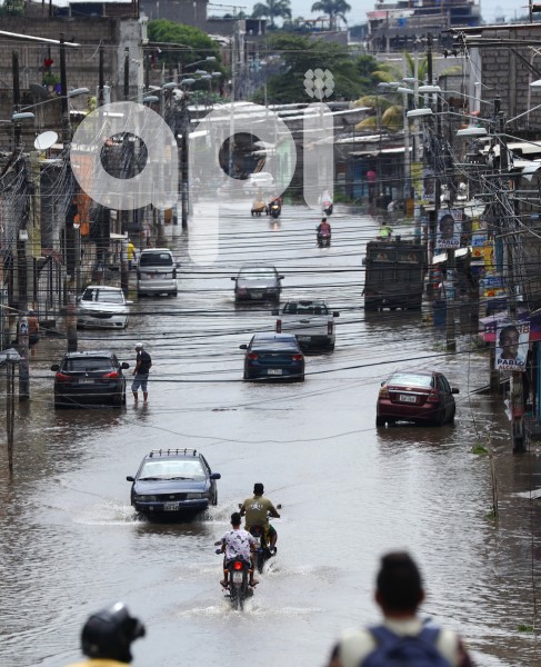 GYE-INUNDACIONES LLUVIA