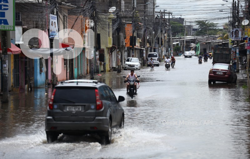 GYE-INUNDACIONES LLUVIA