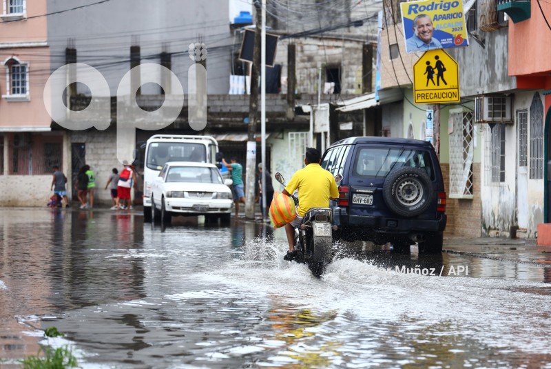 GYE-INUNDACIONES LLUVIA