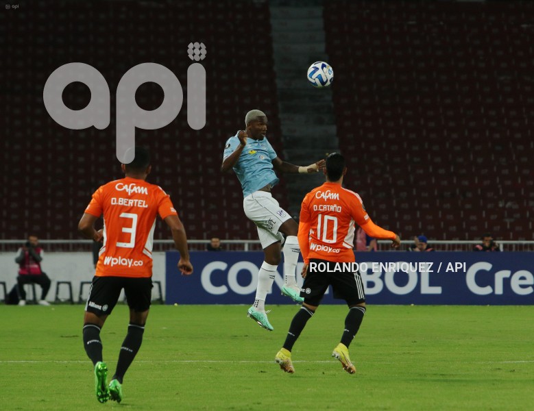 FLB-LIBERTADORES-CATOLICA-MILLONARIOS