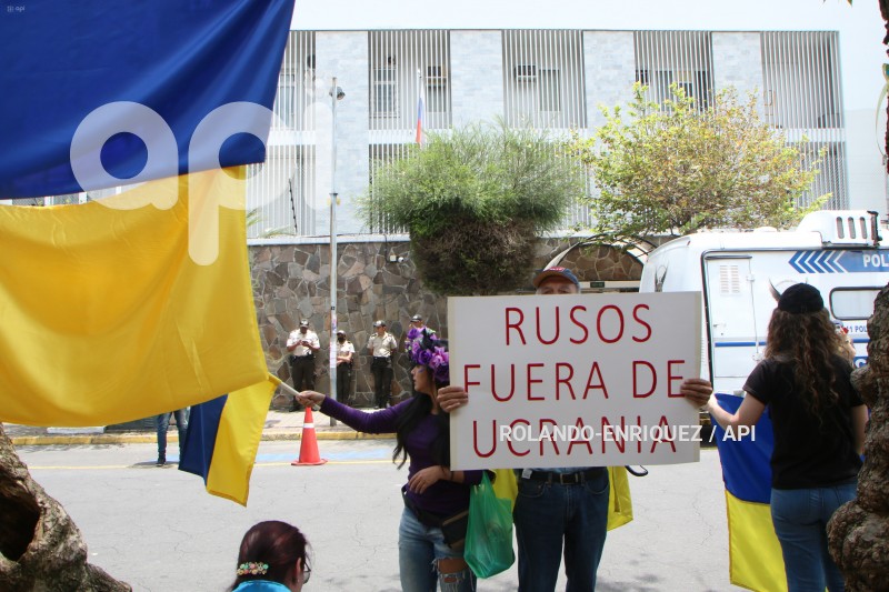 PLANTON-RESPALDO-UCRANIA