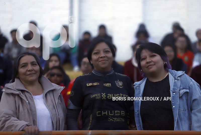 FBL-LIGAPRO-CUENCA-LIGA DE QUITO-HINCHAS