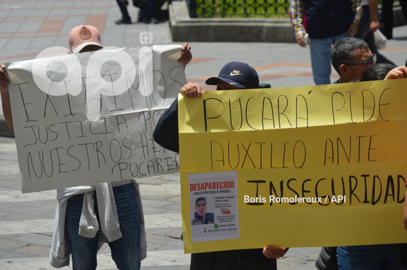CUENCA-PLANTON-DESAPARECIDOS -PUCARA