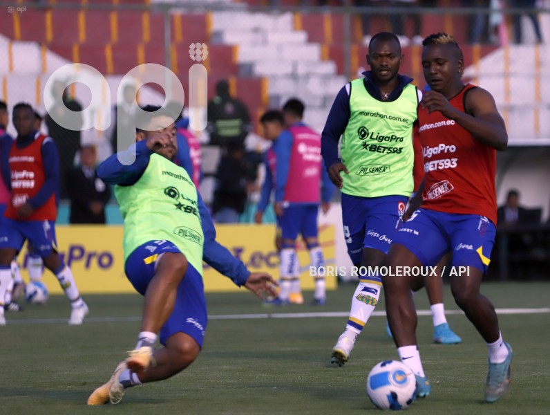 FBL-LIGAPRO-GUALACEO-BARCELONA