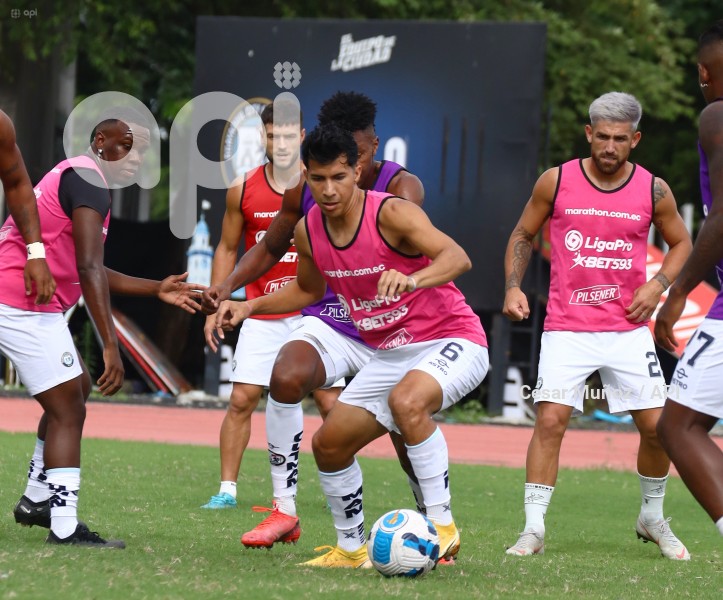 FBL-LIGAPRO-GUAYAQUIL-CUMBAYA