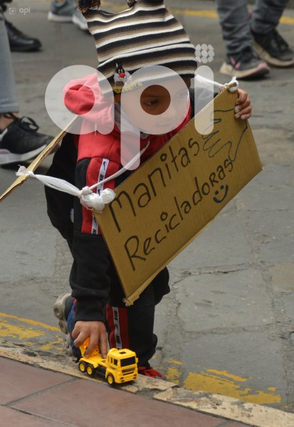 CUENCA-DIA INTERNACIONAL RECICLADOR