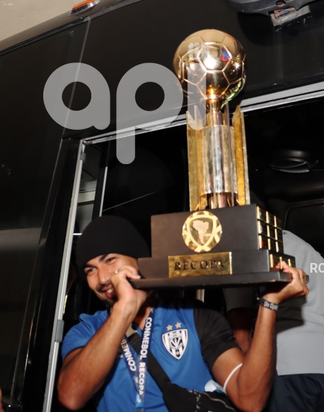 FBL-LLEGADA- IDV- CAMPEON- RECOPA