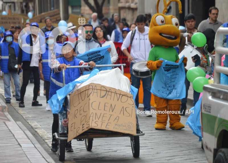 CUENCA-DIA INTERNACIONAL RECICLADOR