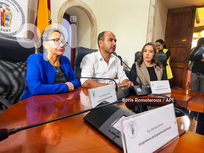 CUENCA-VISITA NUEVO PREFECTO