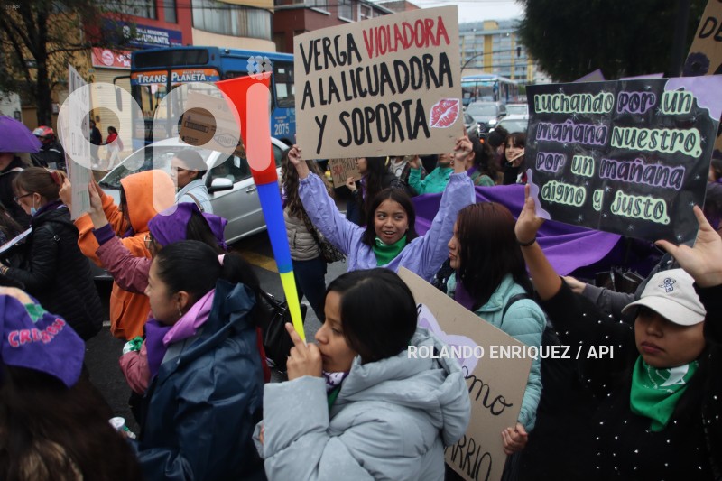 MARCHA-FEMINISTA