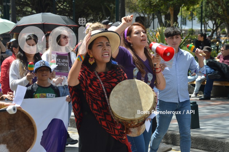 CUENCA-DIA DE LA MUJER