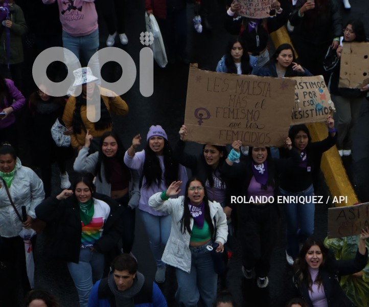 MARCHA-FEMINISTA