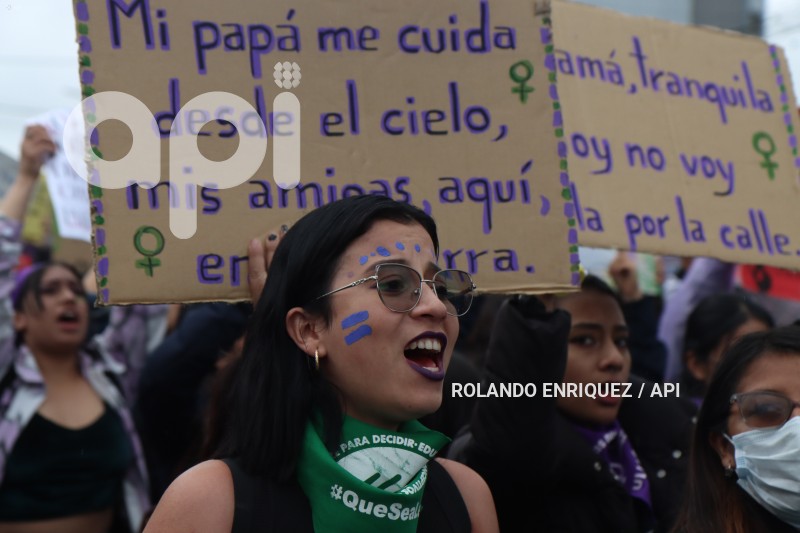 MARCHA-FEMINISTA