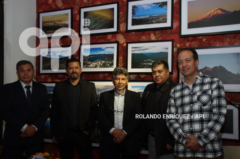EXPOSICIÓN-FOTOGRAFÍCA-RESPLANDORES