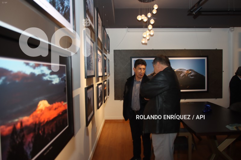 EXPOSICIÓN-FOTOGRAFÍCA-RESPLANDORES