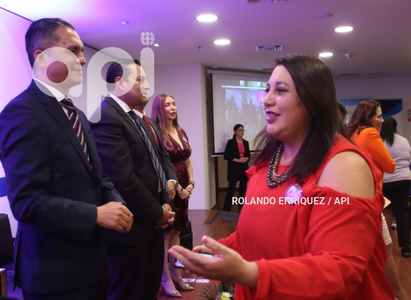 JUDICATURA-DERECHOS-MUJERES