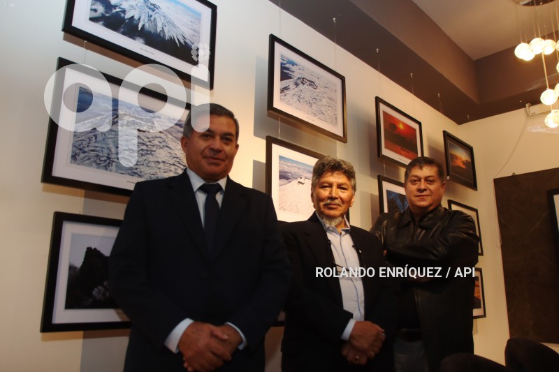 EXPOSICIÓN-FOTOGRAFÍCA-RESPLANDORES