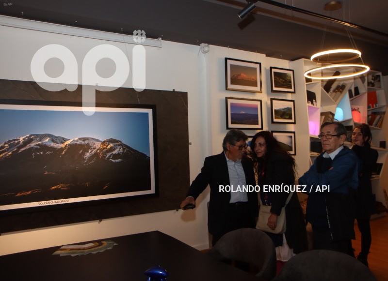 EXPOSICIÓN-FOTOGRAFÍCA-RESPLANDORES