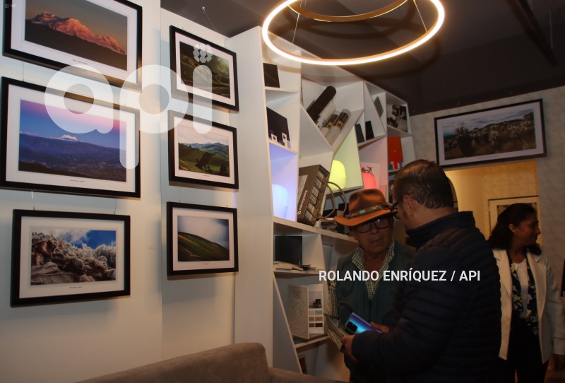 EXPOSICIÓN-FOTOGRAFÍCA-RESPLANDORES
