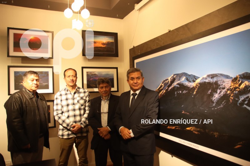EXPOSICIÓN-FOTOGRAFÍCA-RESPLANDORES