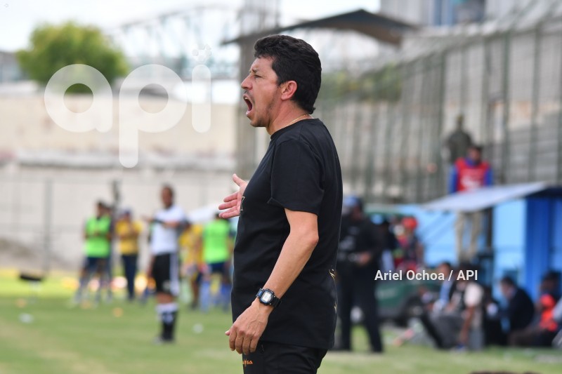 FBL-LIGAPRO-DELFIN-LIBERTAD