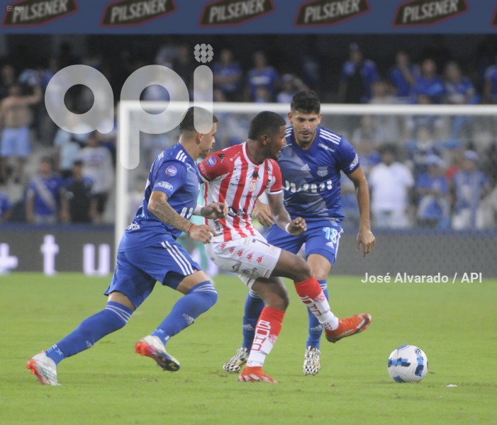 FBL-LIGAPROBET593-EMELEC-TECNICOUNIVERSITARIO