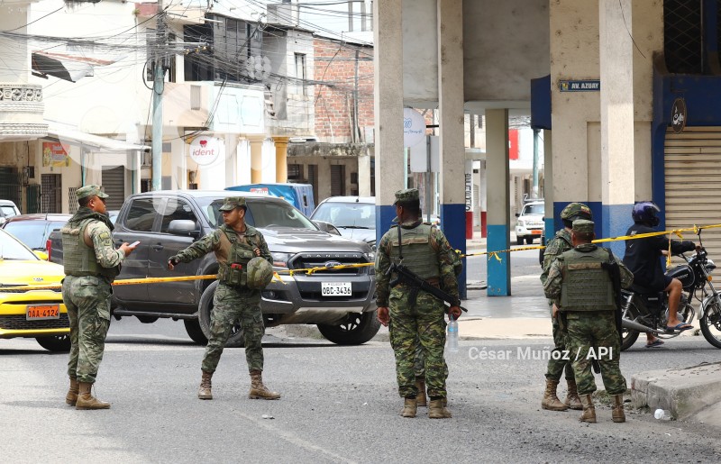 GYE-SEGURIDAD MILITAR