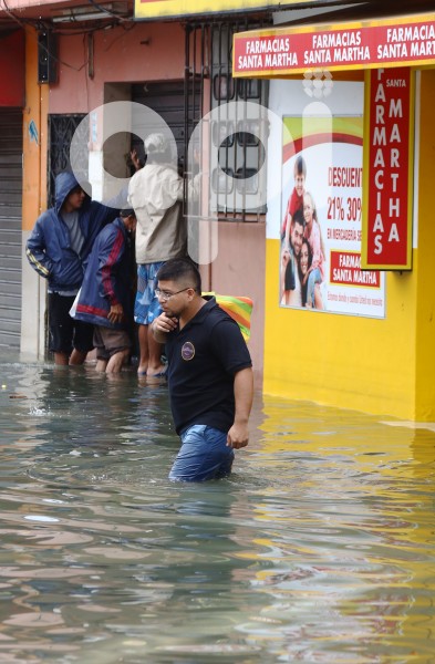 GYE-INUNDACIONES LLUVIA
