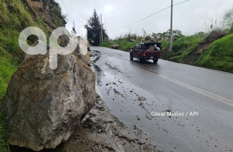 DESLIZAMIENTO ROCAS
