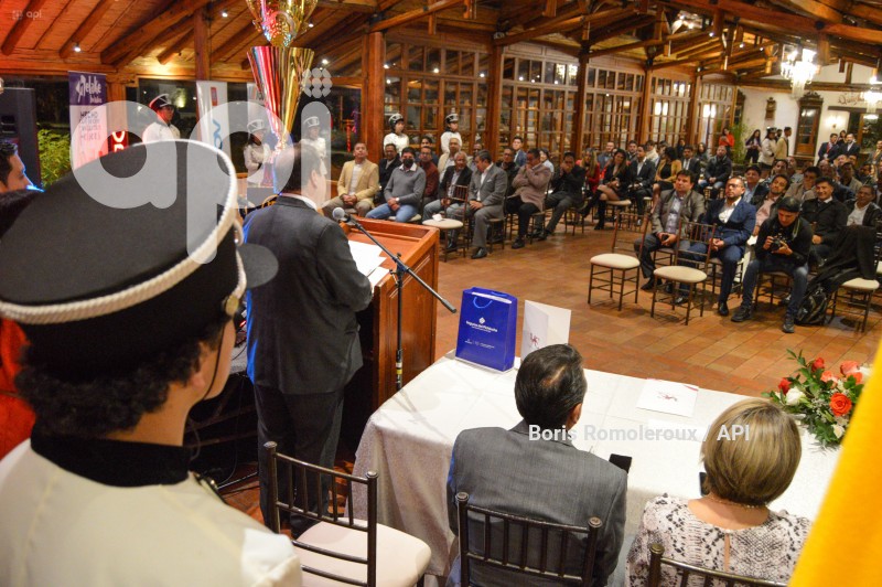 CUENCA-LANZAMIENTO COLEGIOS CENTENARIOS
