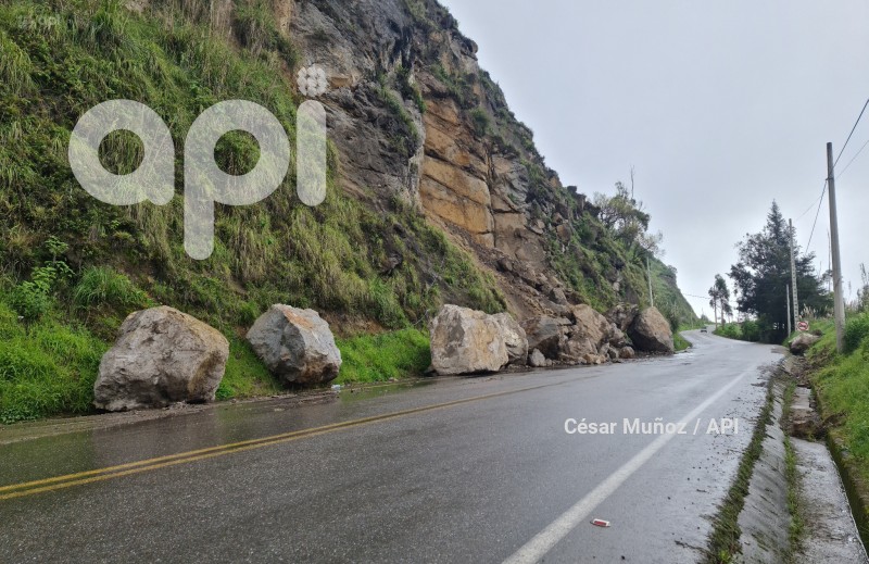DESLIZAMIENTO ROCAS