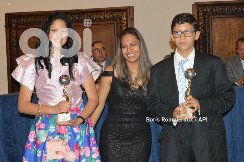 CUENCA-PREMIACION MEJORES DEPORTISTAS AZUAY