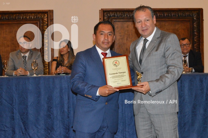 CUENCA-PREMIACION MEJORES DEPORTISTAS AZUAY