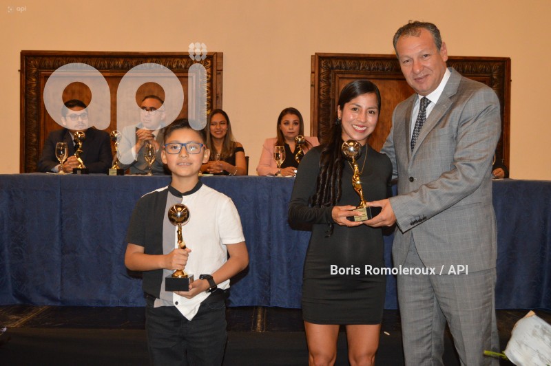CUENCA-PREMIACION MEJORES DEPORTISTAS AZUAY