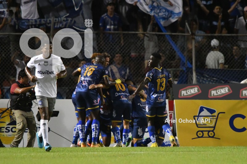 FBL-LIGAPRO-DELFIN-EMELEC